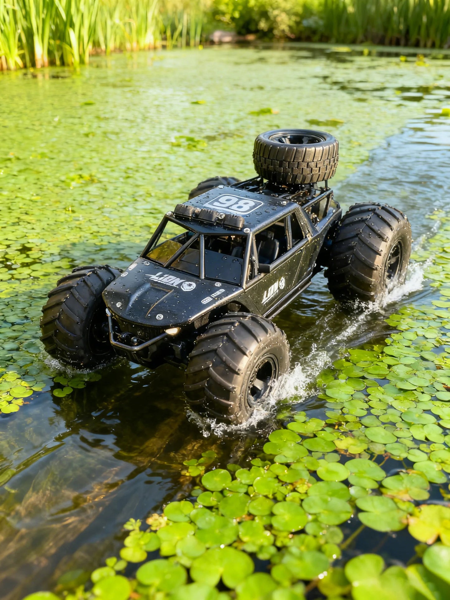 2-in-1 Amphibious RC Car Boat 4WD Waterproof Toy