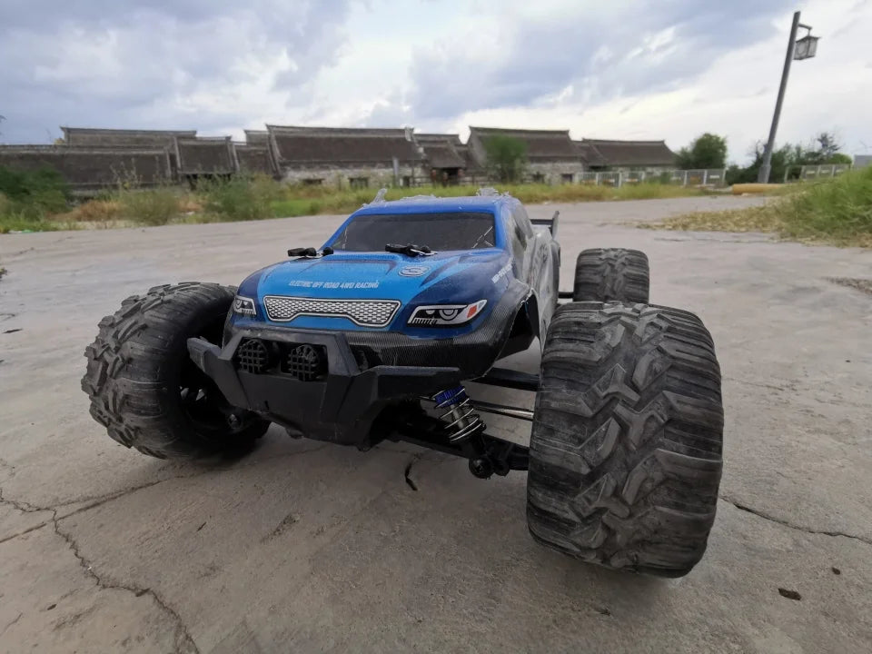1:14 RC 4x4 Off-Road Monster Truck High-Speed Toy